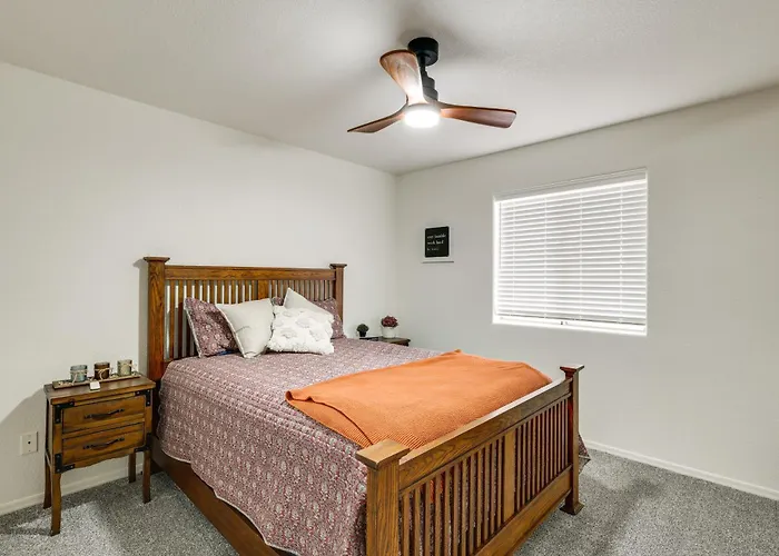 2 Mi To Beach: Havasu Gem W/ Pool & Spa! Ferienhaus *