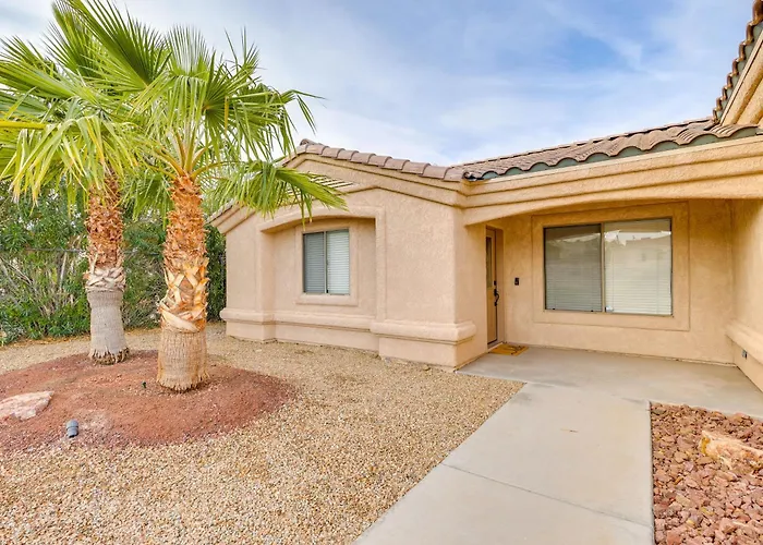 2 Mi To Beach: Havasu Gem W/ Pool & Spa! Lake Havasu City