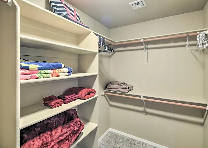 2 Mi To Beach: Havasu Gem W/ Pool & Spa! * Lake Havasu City